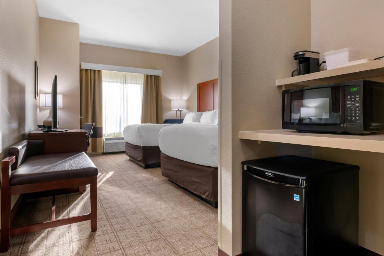 מנקאטו Comfort Inn & Suites מראה חיצוני תמונה