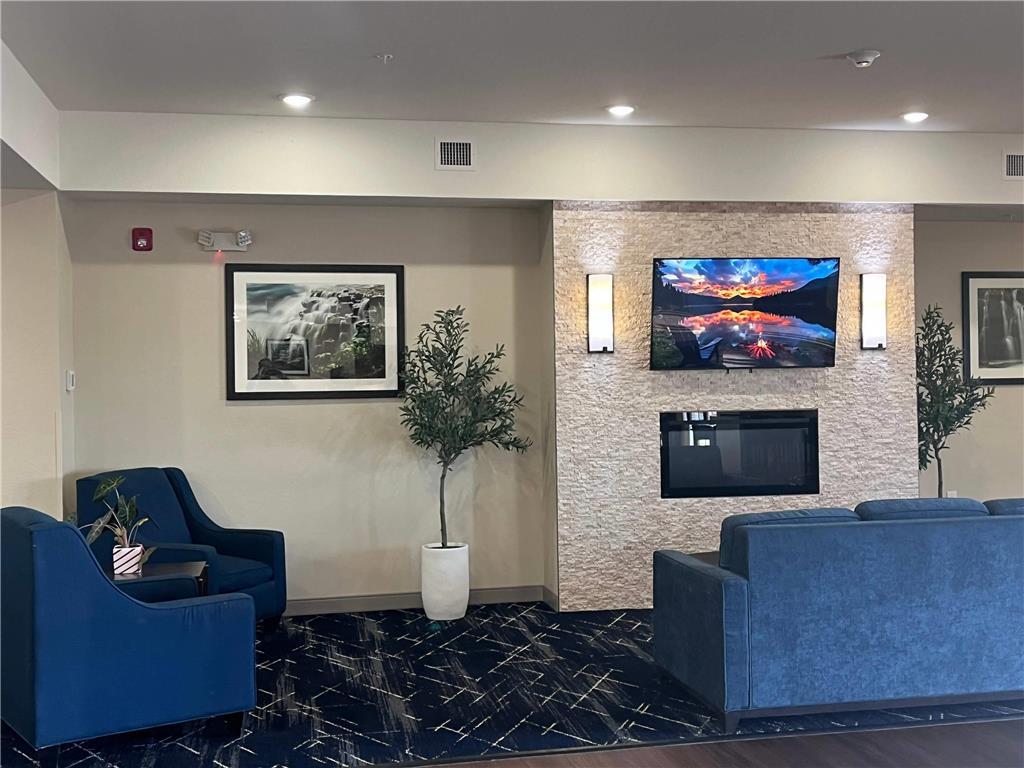 מנקאטו Comfort Inn & Suites מראה פנימי תמונה